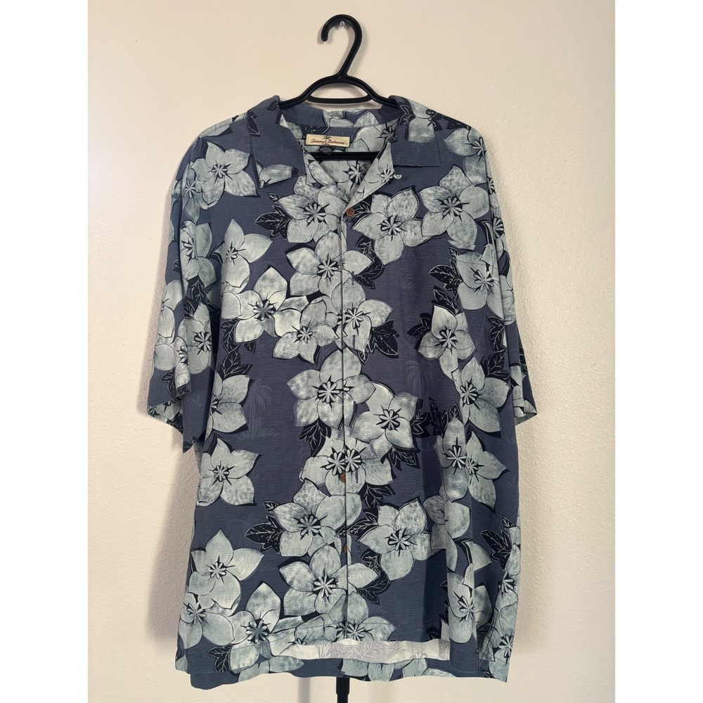 Tommy Bahama Mens XL Blue Silk Floral Hibiscus Camp Shirt Short Sleeve Button Up
